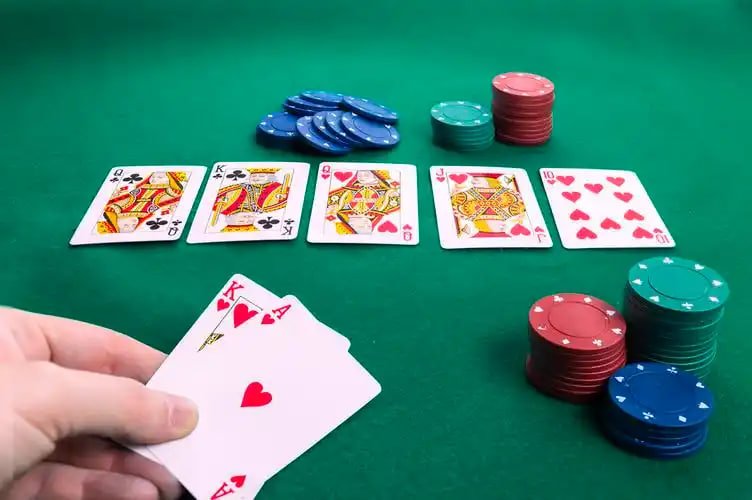 tototogelking Macau Pools live baccarat table with professional dealer and player interface